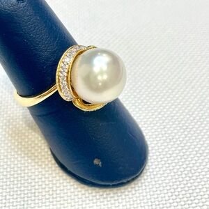 18k Yellow Gold Large Pearl With Diamond Ring